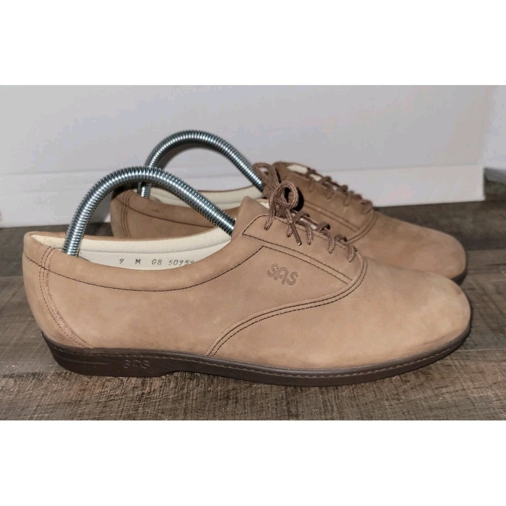 Woman's SAS Brown‎ Suede Walk Shoes Size 9 M Lace Up Tripad Comfort